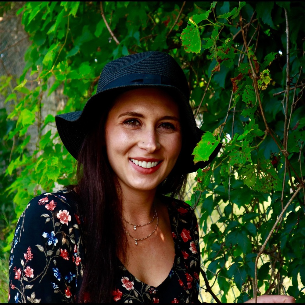 Meet your Posher, Camille